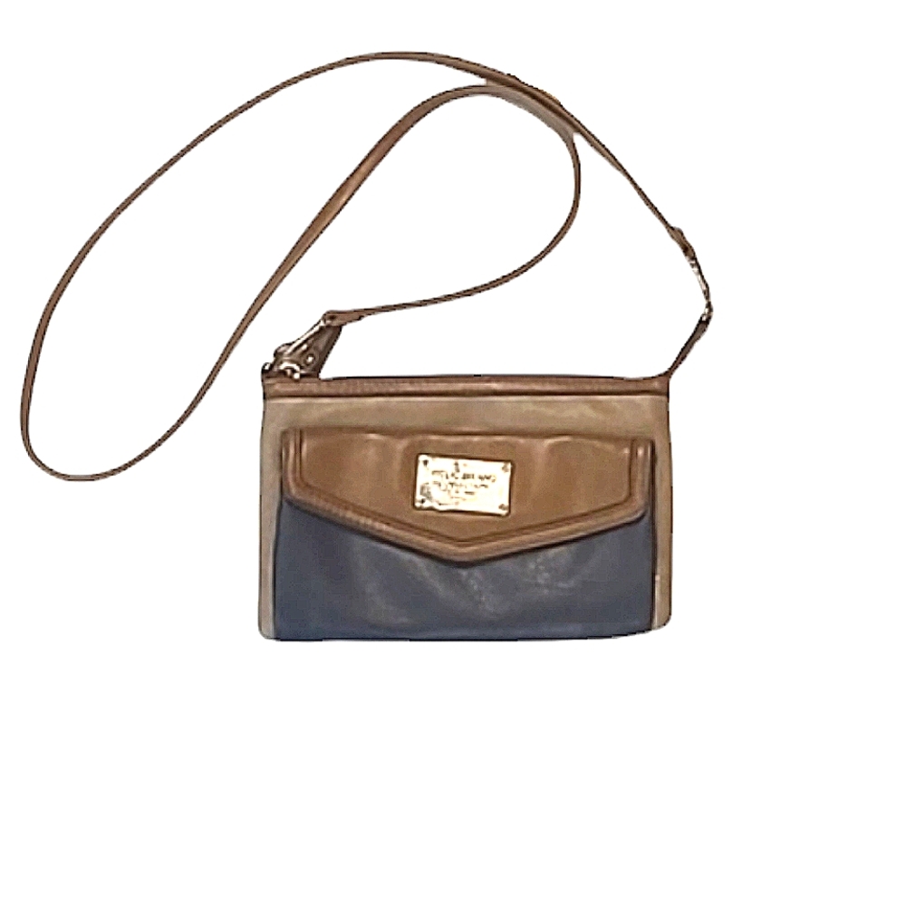 Relic Brand Shoulder Crossbody Clutch Bag Removable Strap Silver Zip Closure